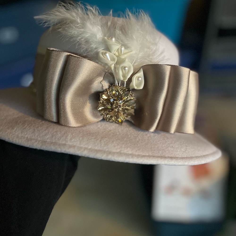 KENTUCKY DERBY HOMECOMING COURT CHURCH LADY HAT WHITE SATIN RIBBON FLOWERS - Picture 3 of 10